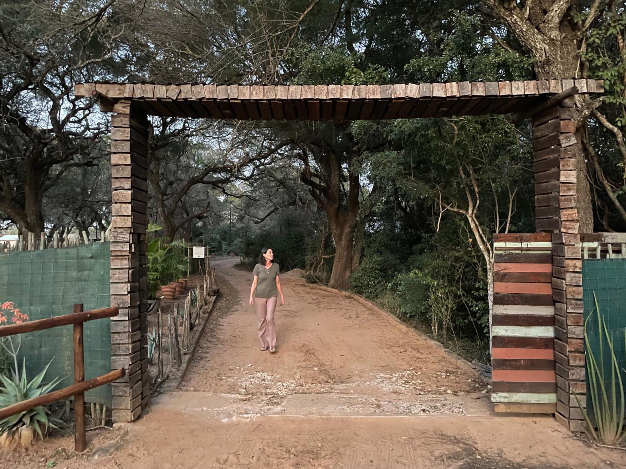 Lebombo Wattle Cottages Hluhluwe Exterior photo
